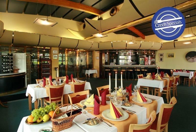 Hotel Nastup Loucna pod Klinovcem Ngoại thất bức ảnh